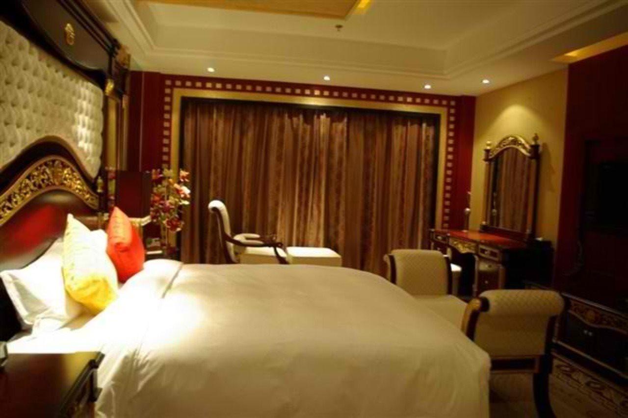 Grand Soluxe Hotel 敦煌市 エクステリア 写真