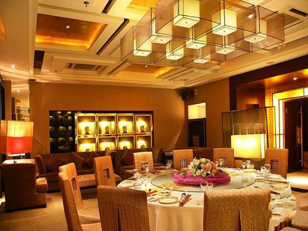 Grand Soluxe Hotel 敦煌市 エクステリア 写真